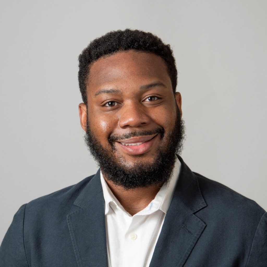 Shea Middleton Headshot